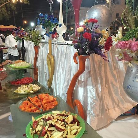 Hotel Ekant Faridabad Zewnętrze zdjęcie