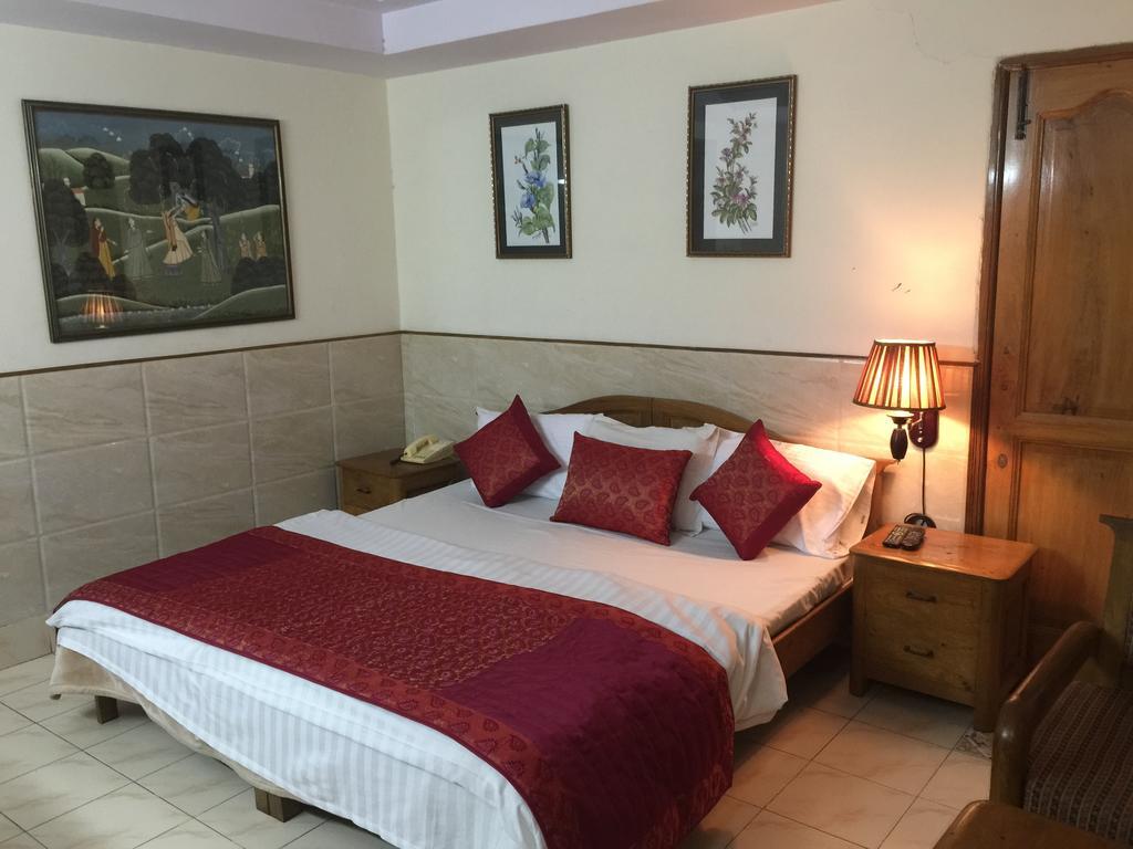 Hotel Ekant Faridabad Pokój zdjęcie